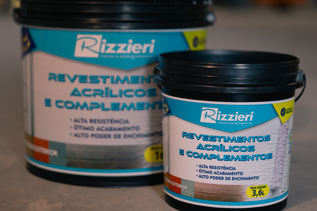 Revestimentos acrílicos e complementos